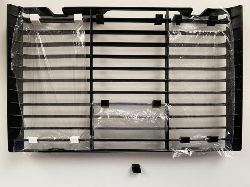 Honda CBF radiator grill clip