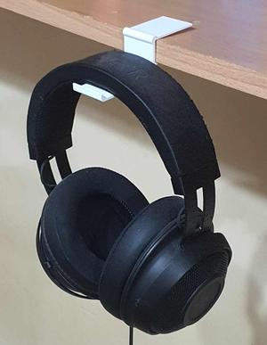 Headphones stand