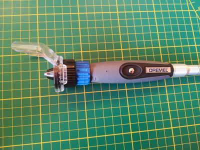 Adaptateur  capot anti-projections sur flexible Dremel