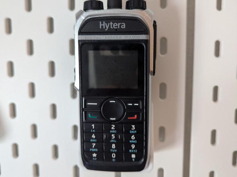 Skadis Pegboard Holder for Hytera PD685 / AR685