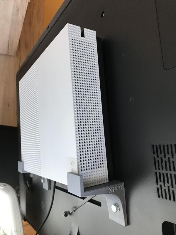 Xbox One S/X holder for VESA mount