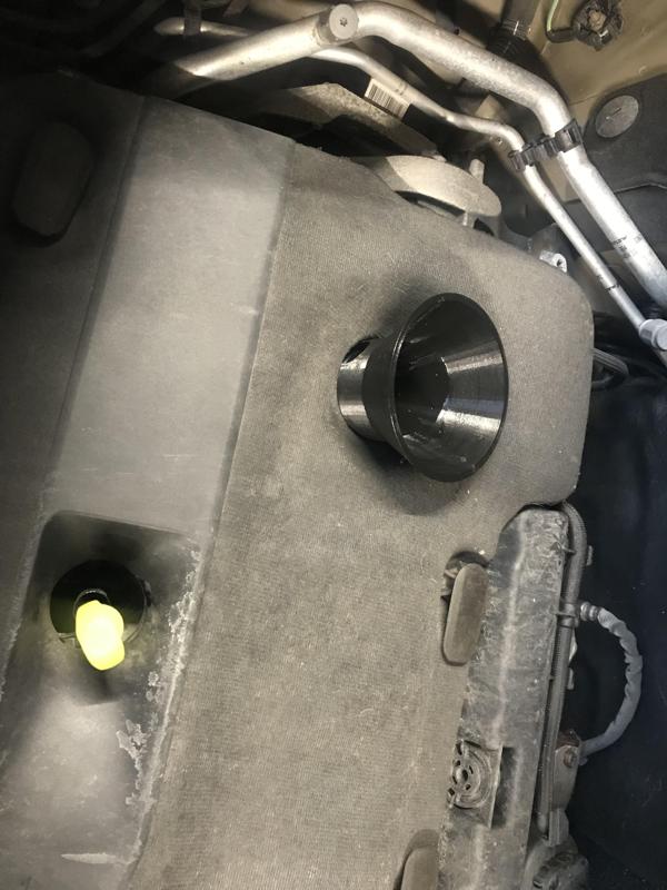 Toyota proace oil funnel