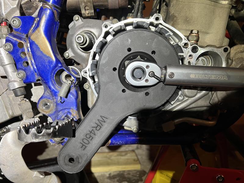 Yamaha WR450F clutch hub tool