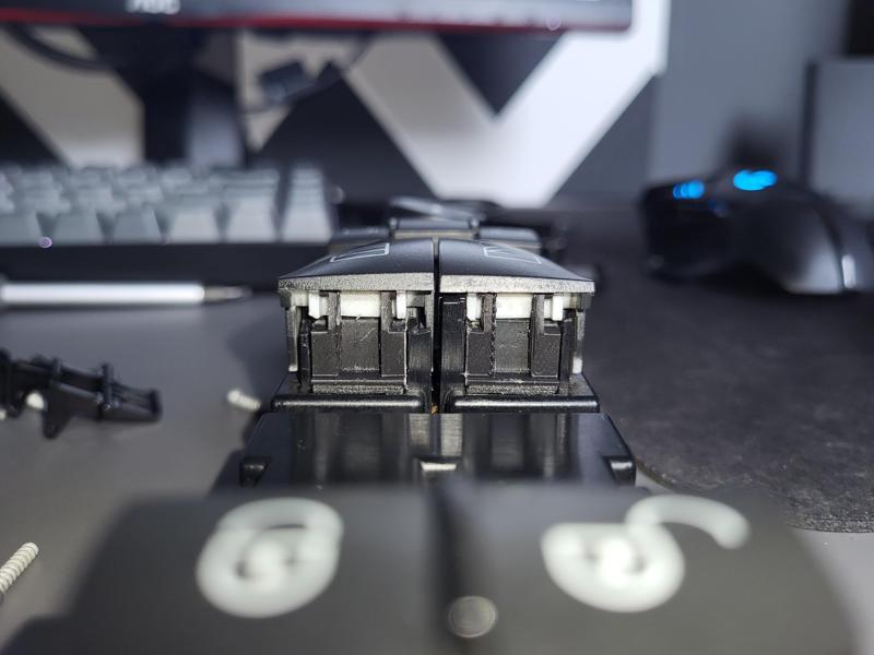 Mercedes A-class (w169) window actuator switch hinge