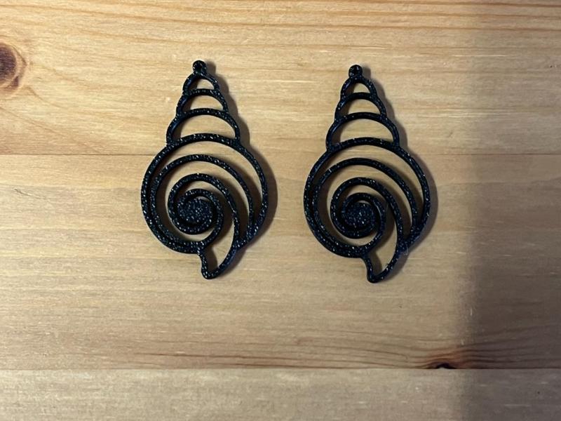 shell earrings