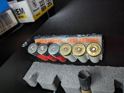12 gauge shotgun shell holder