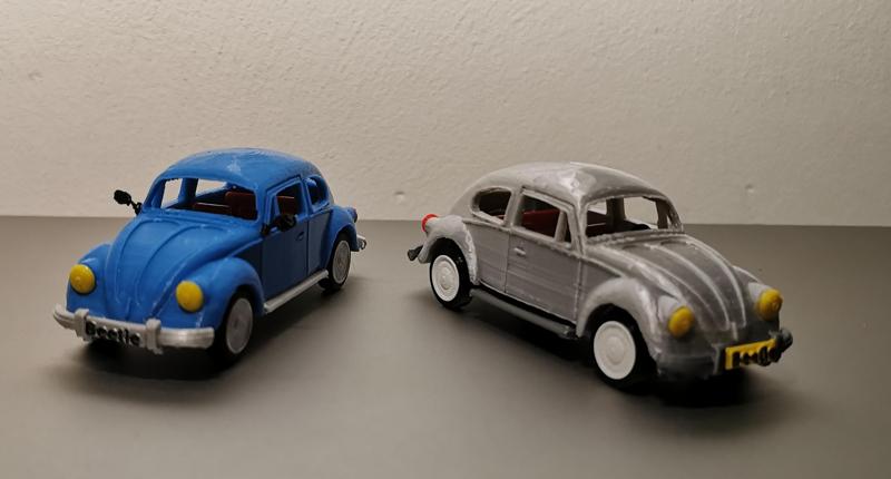 VW Beetle with engine 1 : 45 by Ed van der Heijden