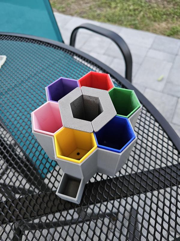 Small Self-Watering Seed Starter - Plug Removal Tool