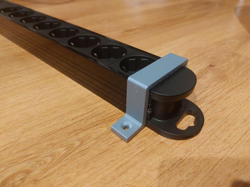 Bracket for 8x power strip from Silvercrest (LIDL)