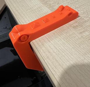 Remix: StrongArm - Crocodile Edition