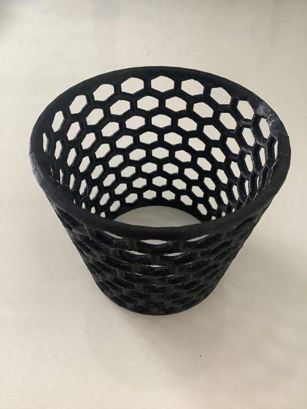 Parametric honeycomb cup sleeve