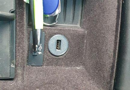 BMW USB Adapter Zigarettenanzünder