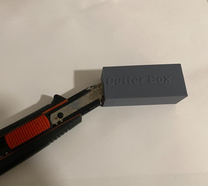 Cutter Blade Breaker and Storage Box