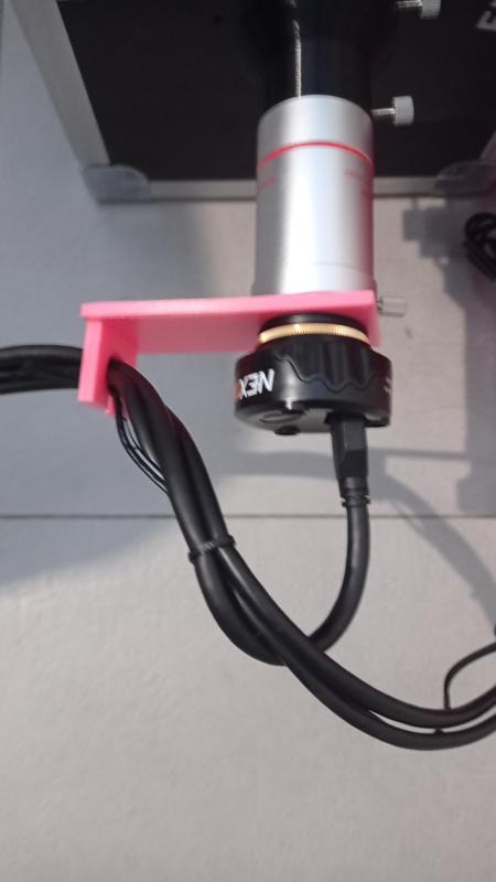 Telescope 1,25'' camera cable holder