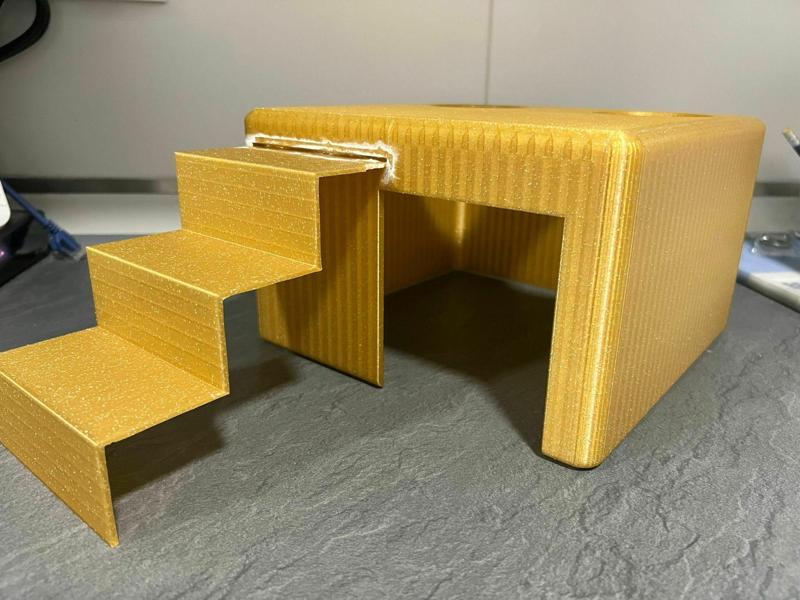 Rodent house and swing