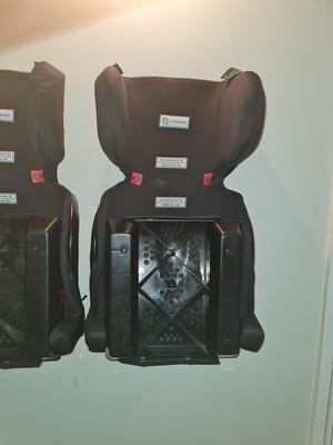 Booster seat wall mount bracket