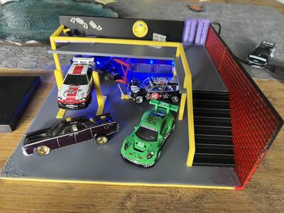 garage with mezzanine diorama 1:64 car