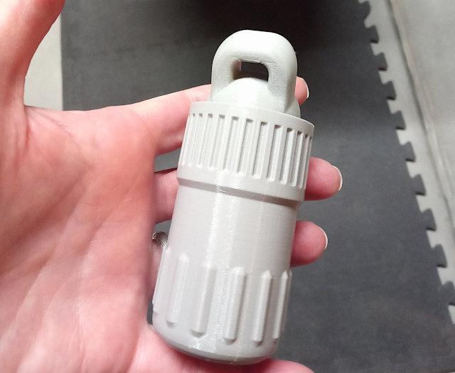 monofilament trashcan