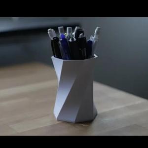 Twisted Pen Holder