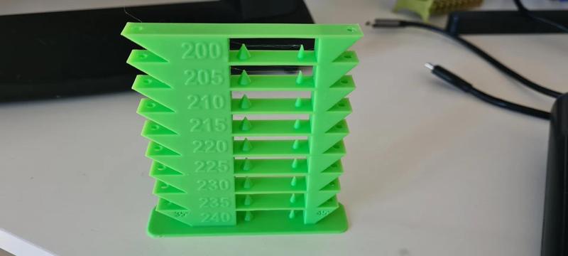 BambuLab A1 & A1-mini Temperature towers