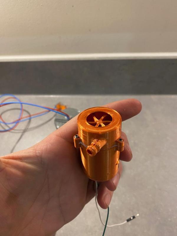 submersible pump - using 5V hobby motor