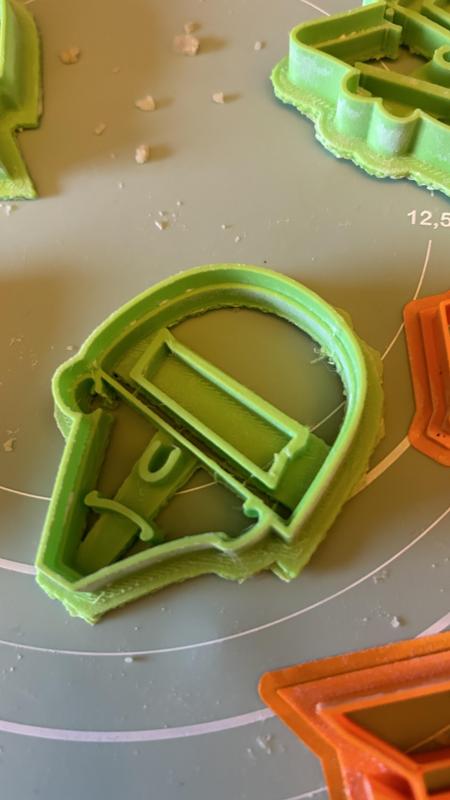 Sebastian "Sebek" Bąk - foremka do ciastek - Kapitan Bomba