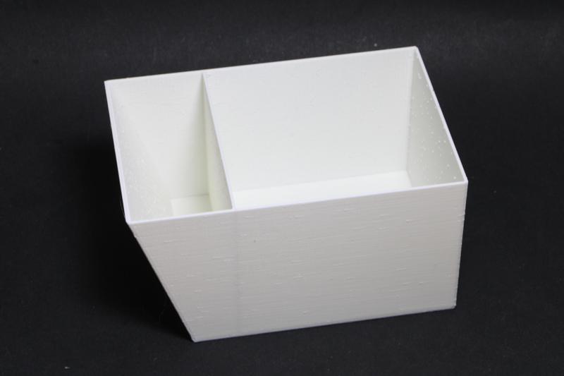 box with subdivision for drawer with rounded inner edge