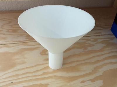Simple large funnel