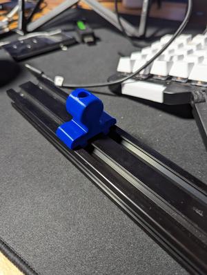 20x40 extrusion knob