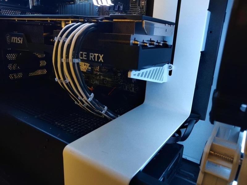 NZXT H700 GPU Support Bracket