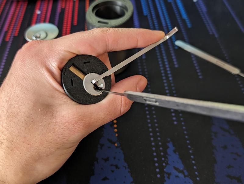 Kik Cylinder Locksport Holder and Mortise Adapter