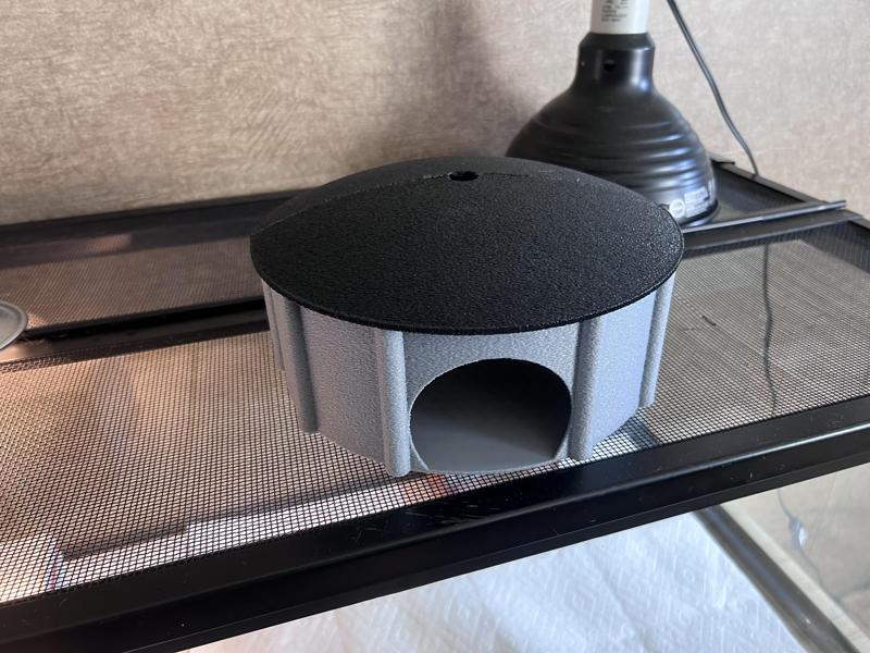 The Herp Hut Reptile Hide