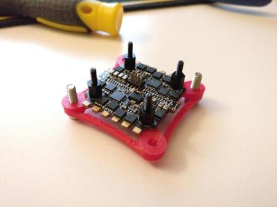 20x20mm (M2) to 30.5x30.5mm (M3) Adapter for Micro Flight Controllers