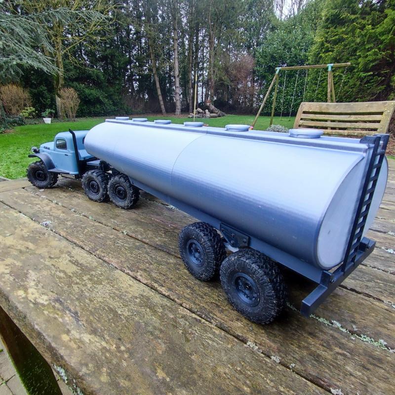 FMS ATLAS 6WD WITH 5th WHEEL AND TANK SEMI TRAILER