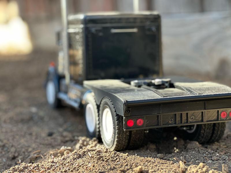 king hauler flat bed with roller for winch