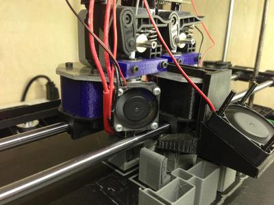 Rigidbot Extruder Plate Risers for mounting E3D hotends