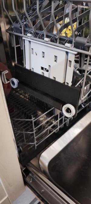 Part Height adjustment upper basket dishwasher wheel support