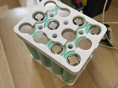33140 battery holder