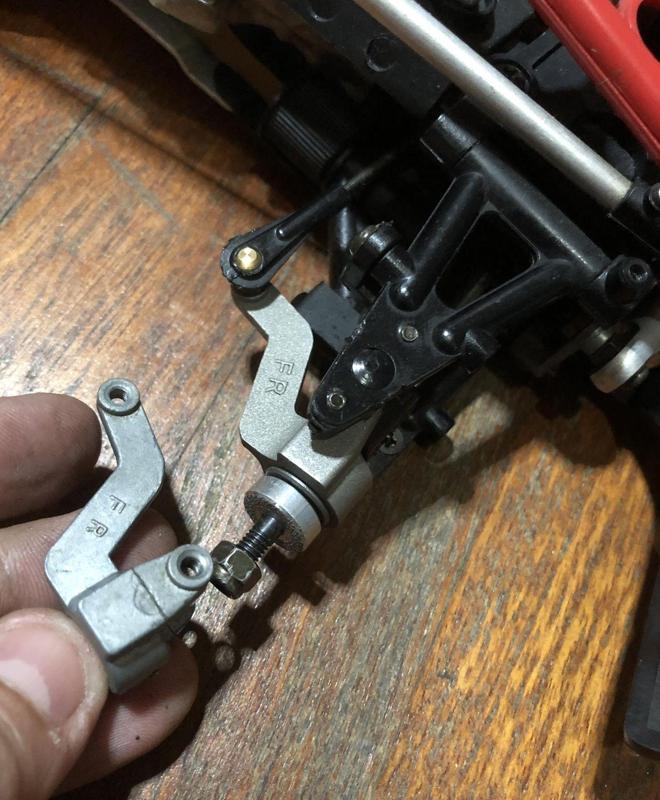 KYOSHO Progress Gallop 4WDS PG-10 Front Knuckle Arm