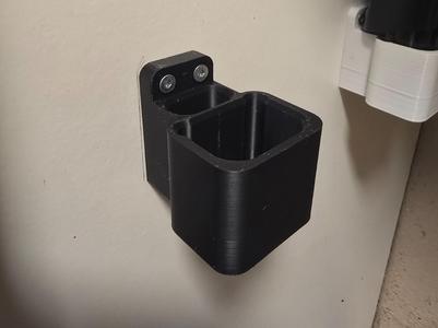 Shark vacuum attachment wall mount