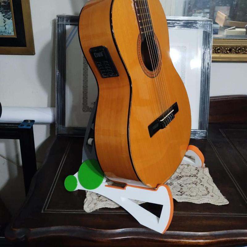 GUITAR STAND