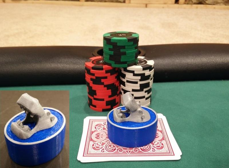 Hippo Attack Poker Card Capper