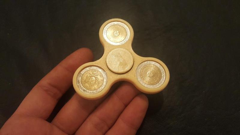 Fidget Spinner Argentino con Monedas de 1 Peso