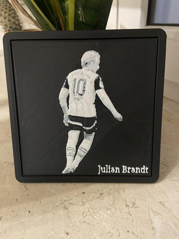 Julian Brandt picture with frame