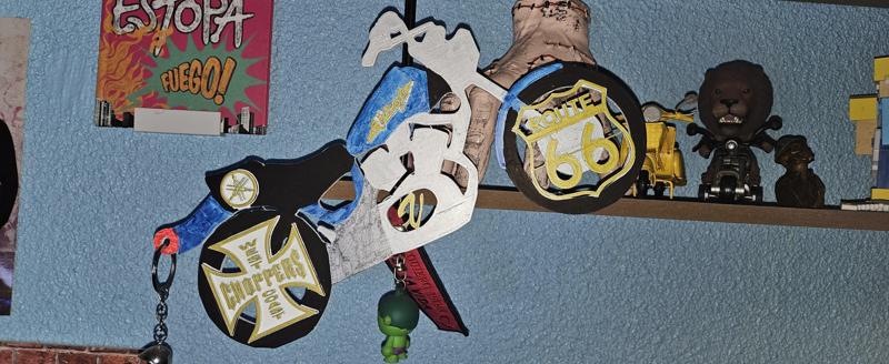 Yamaha Virago 535 with Route 66 emblem