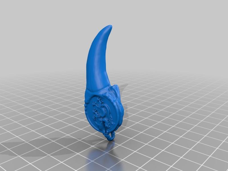 MIAU - Monreal's Chinese Dragon Teeth Pendant