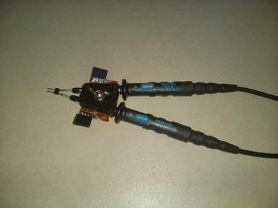 Poor man's differential oscilloscope probe