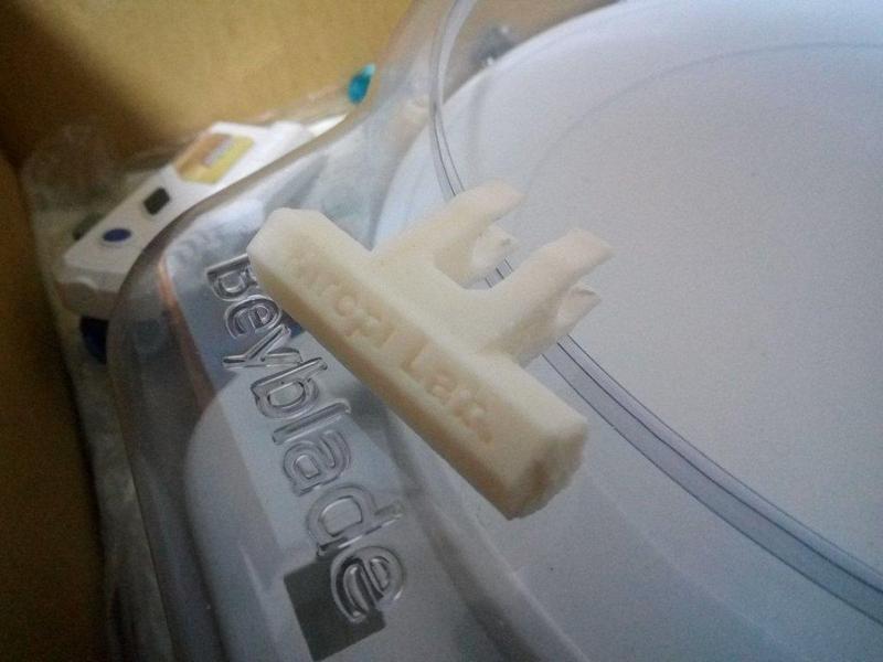 BeyLuncherClutchGrip2