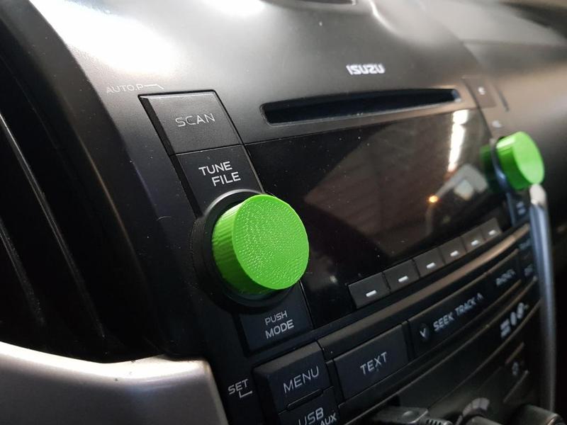 Boton radio ISUZU