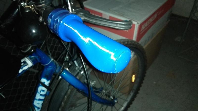 Throttle grip for motorized bike / motorized bicycle